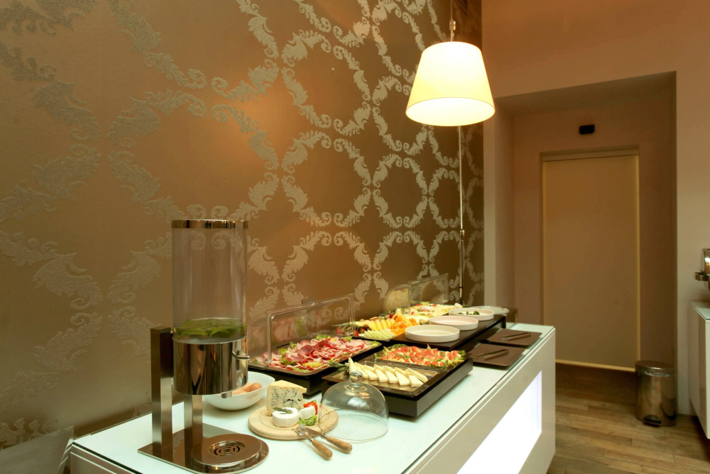 Friday Hotel