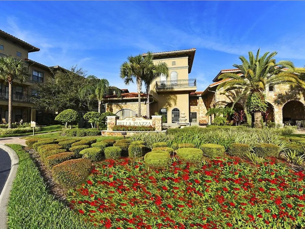Bella Piazza 903 - 813