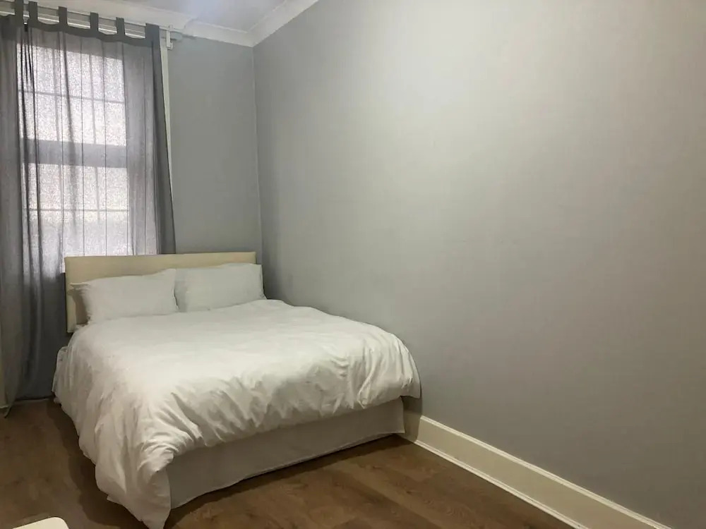 Three Bed Two Bath Apartment in London