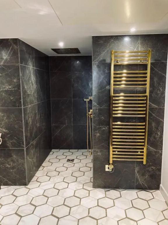Seven Hotel
