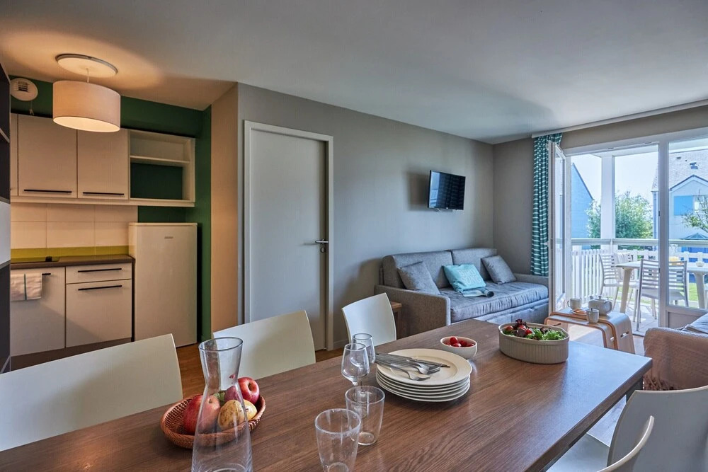 Courseulles Family Apartment for 6