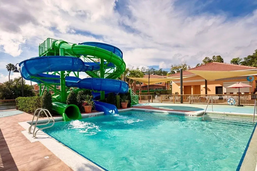 4BR Townhome With Resort Access - Near Disney