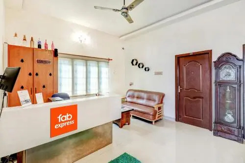 OYO 1474 Apartment Perungudi