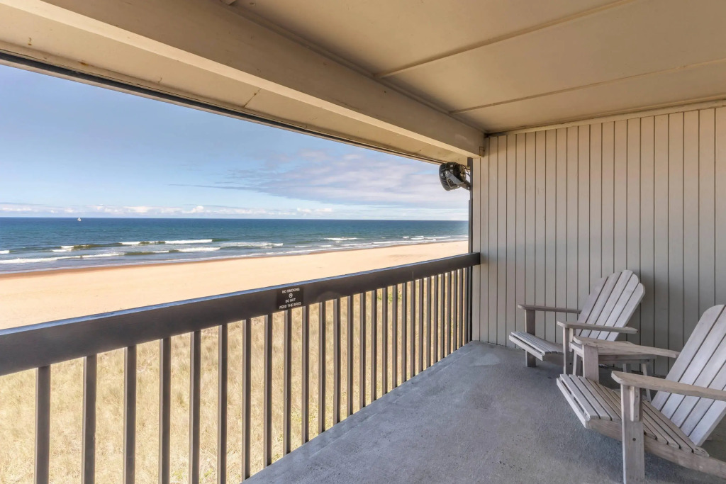 Lincoln Sands Oceanfront Resort, an Ascend Collection Hotel