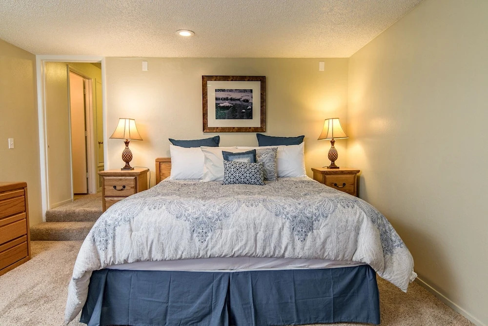 Lake Village Townhouse B