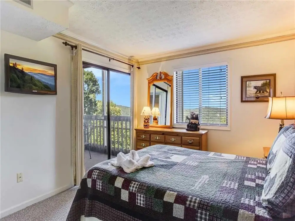 Ski View Mountain Resort 305 - Two Bedroom Condo