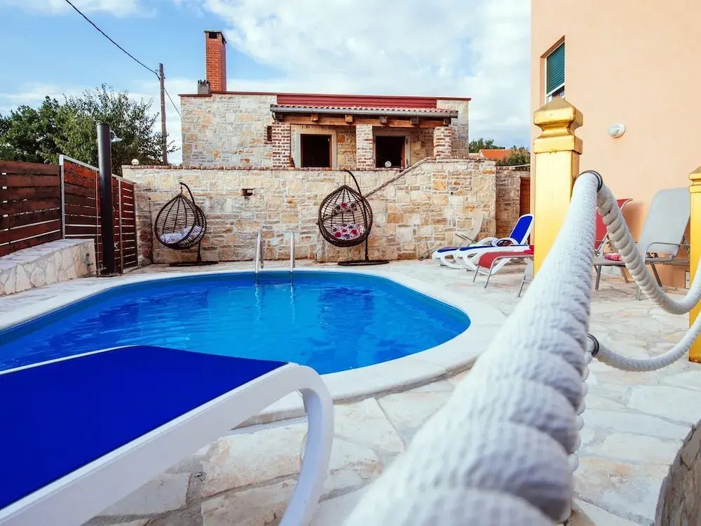 Holiday Home Jasenice near Beach & Pool