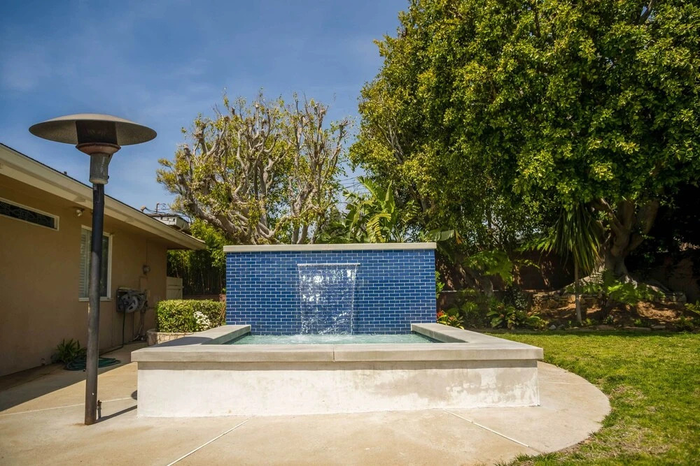 Los Angeles Suite w/ Covered Patio Area!