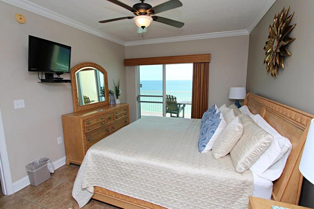 Crystal Shores 706 2 Bedroom Condo by RedAwning