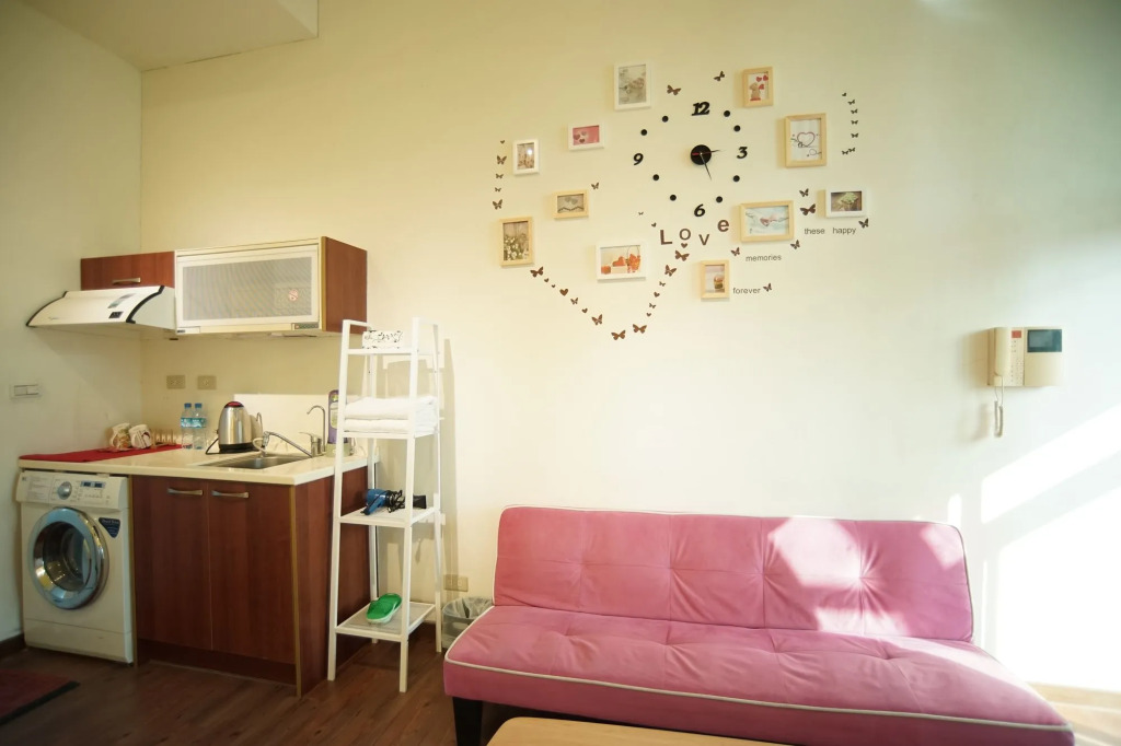 CJ Hotel
