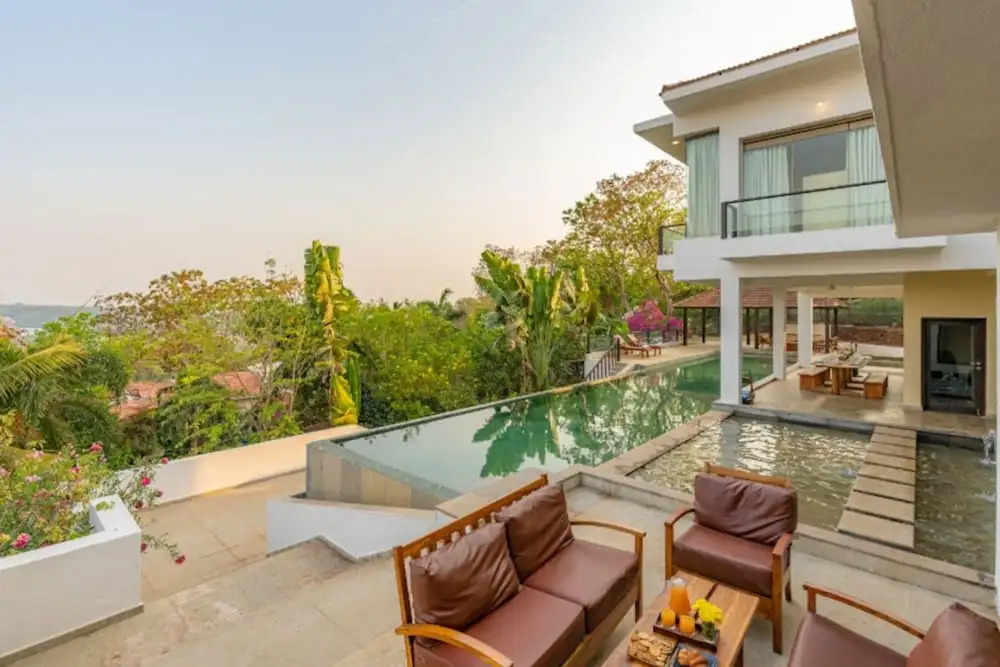 Cliffhouse in Candolim