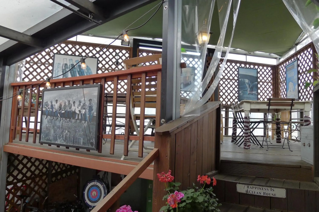 The House Hostel
