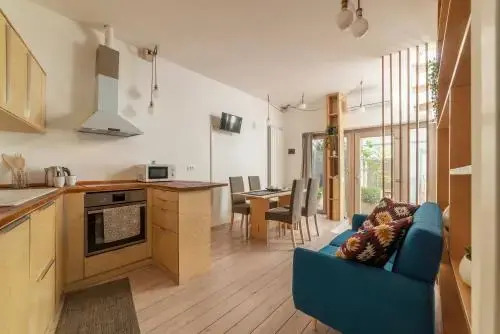 GuestHost - Tiburtina Apartments