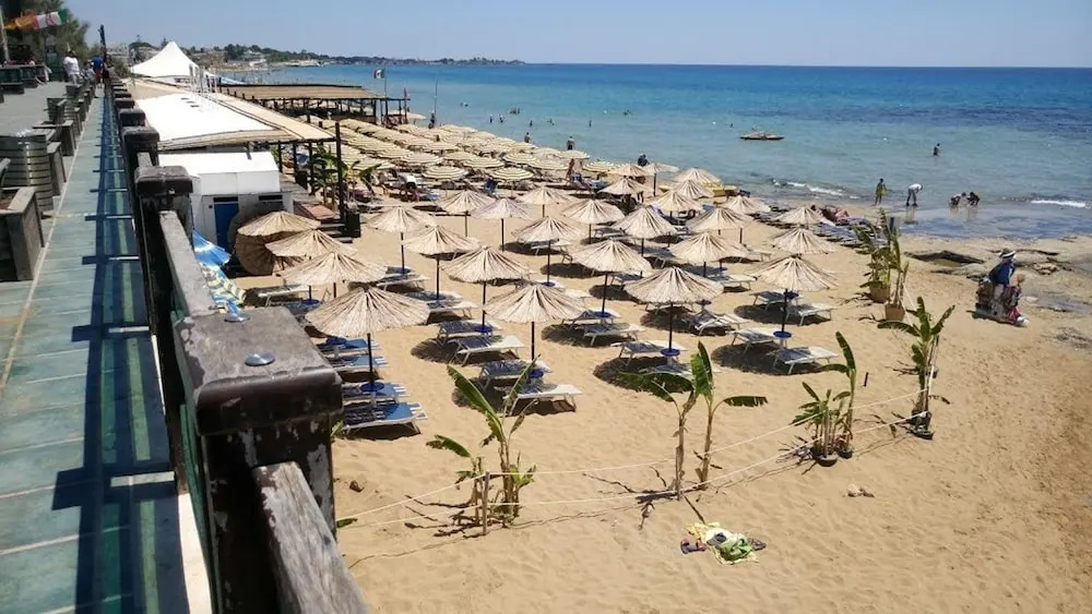House With 2 Bedrooms in Noto, With Wonderful sea View, Furnished Terr