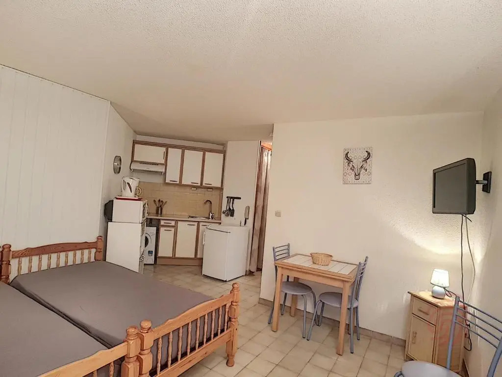 Appartement Lamalou-les-Bains, 1 pièce, 2 personnes - FR-1-451-89