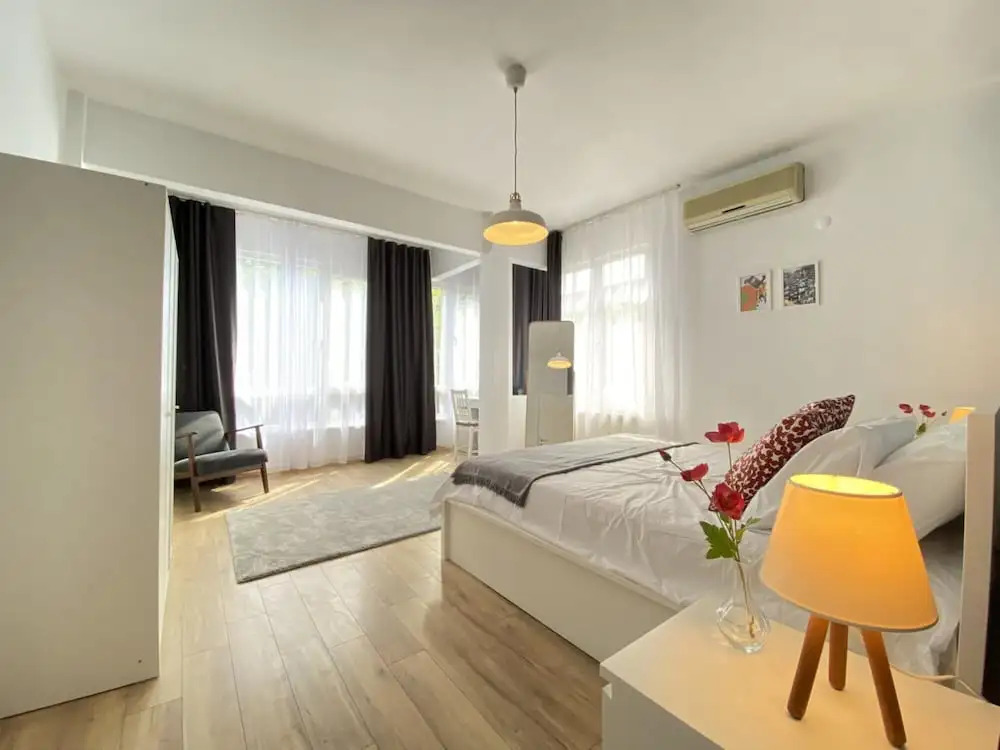 Stylish Flat Near Bagdat Street in Kadikoy