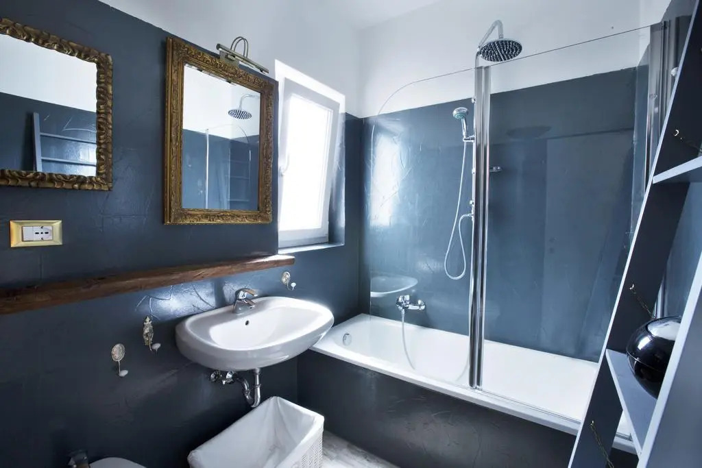 Larix Suite