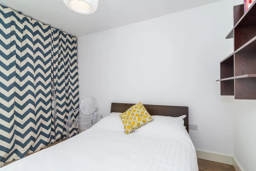 Lovely Studio Flat w/ Terrace in Southeast London