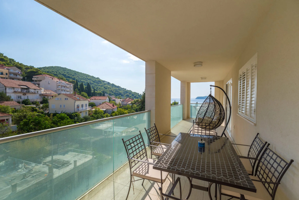 Antonios Luxury Suites