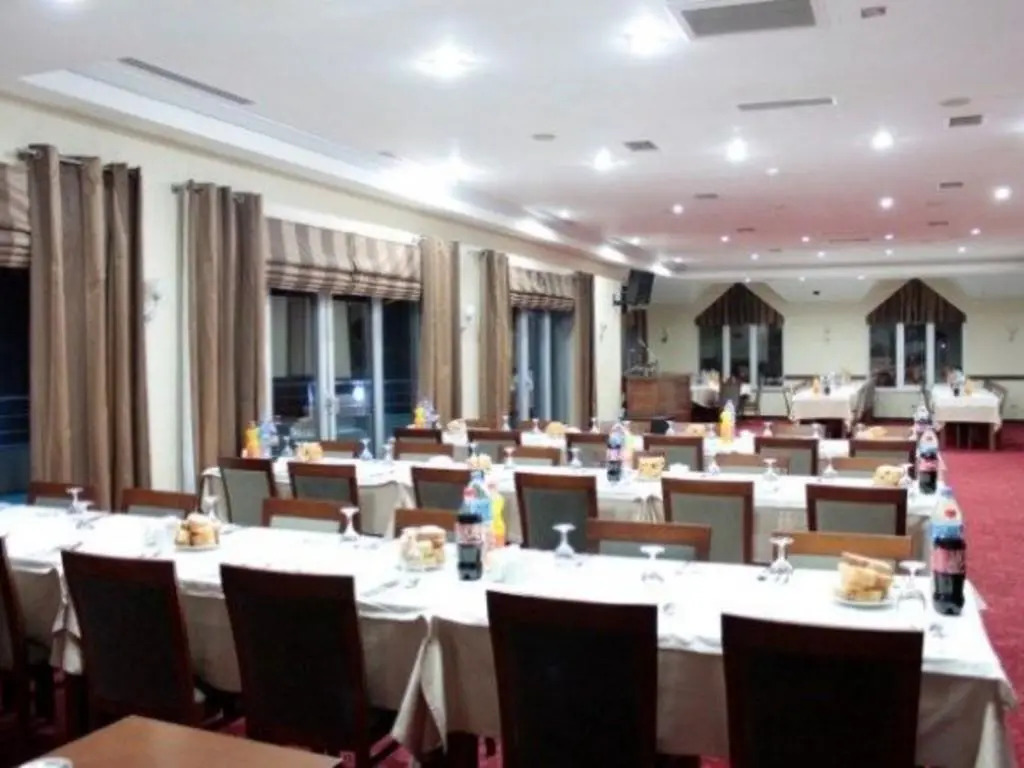 Paluri Otel Hopa