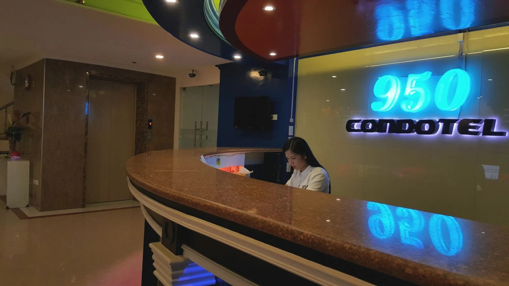 950 Condotel