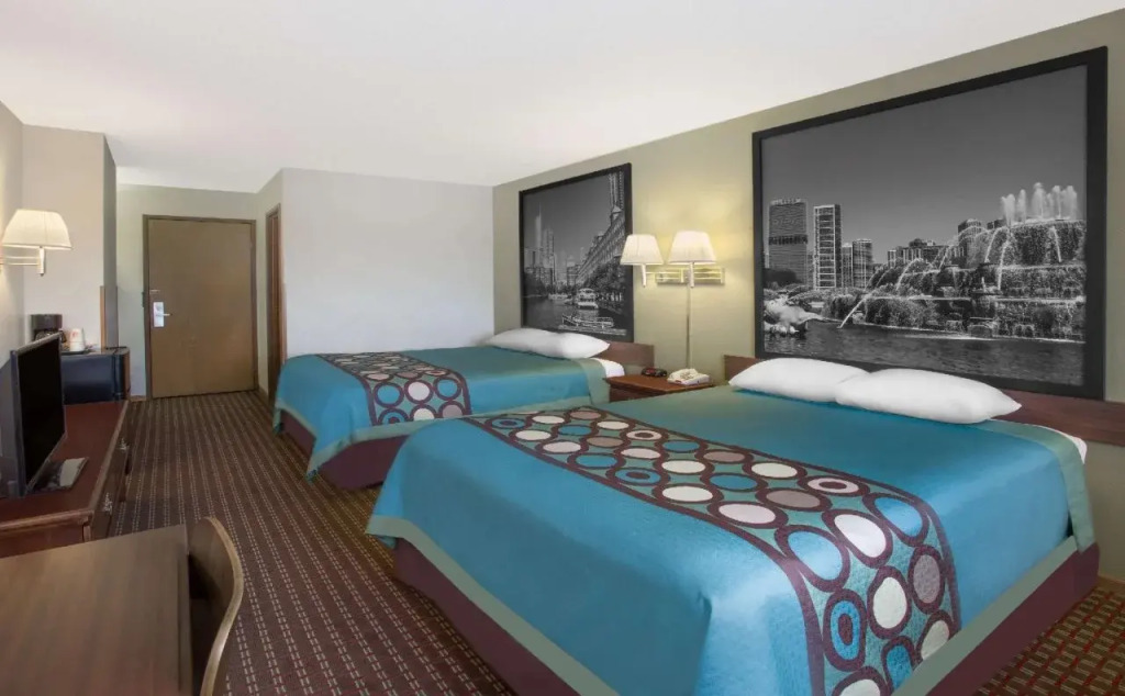 Super Rest Inn