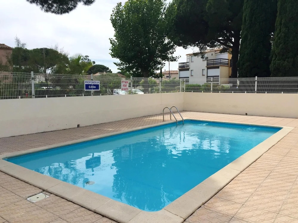 Studio in Le Grau D'agde, With Pool Access and Enclosed Garden