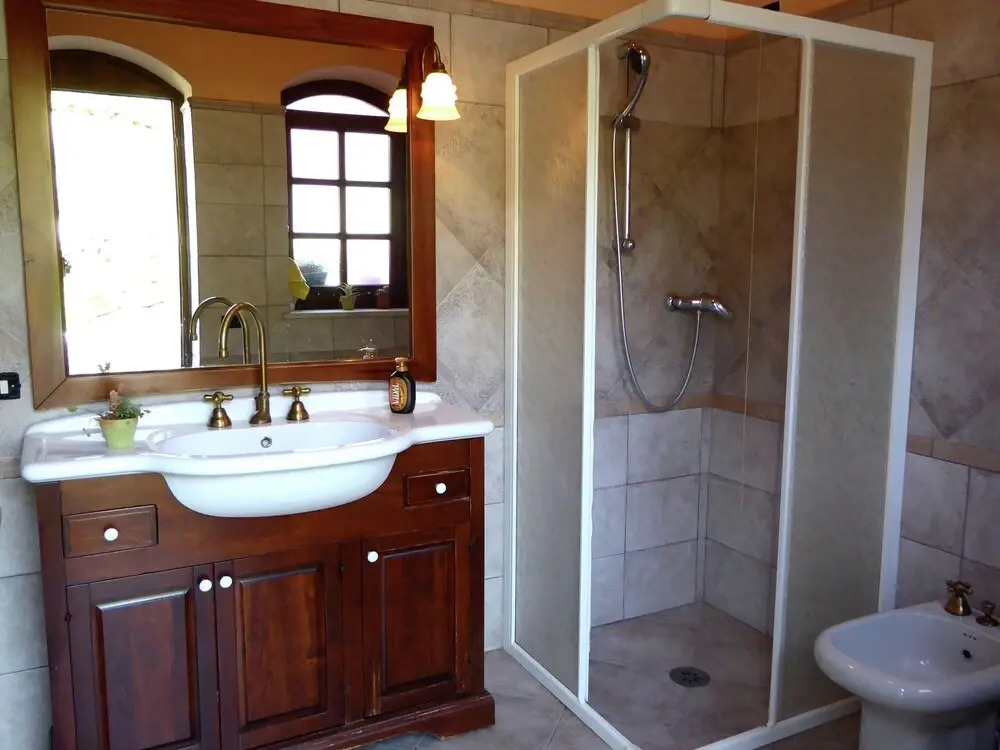 Tranquil Villa in San Romano di Garfagnana with Hot Tub