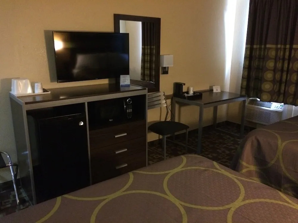 Econo Lodge Downtown Omaha