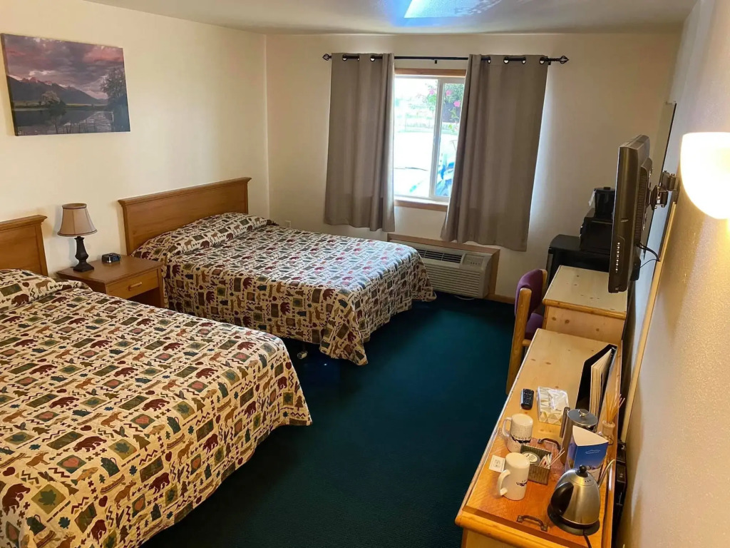 Ninepipes Lodge