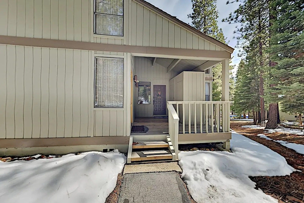 Henrys Tahoe Hideaway W/ Pool, Sauna & Tennis 3 Bedroom Condo