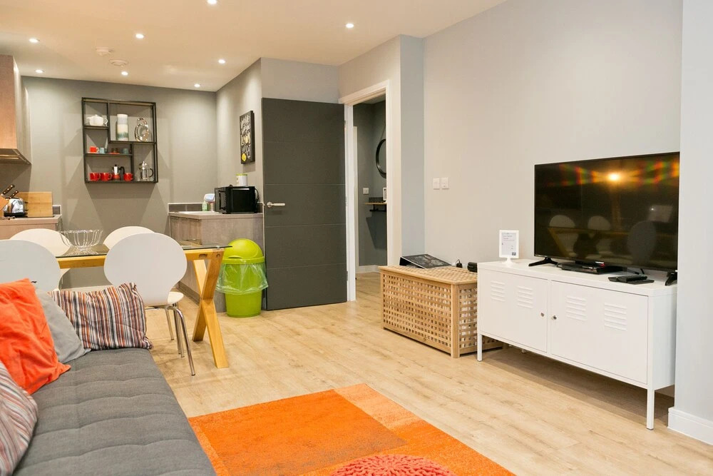 Stylish warehouse apartment in Central Cardiff
