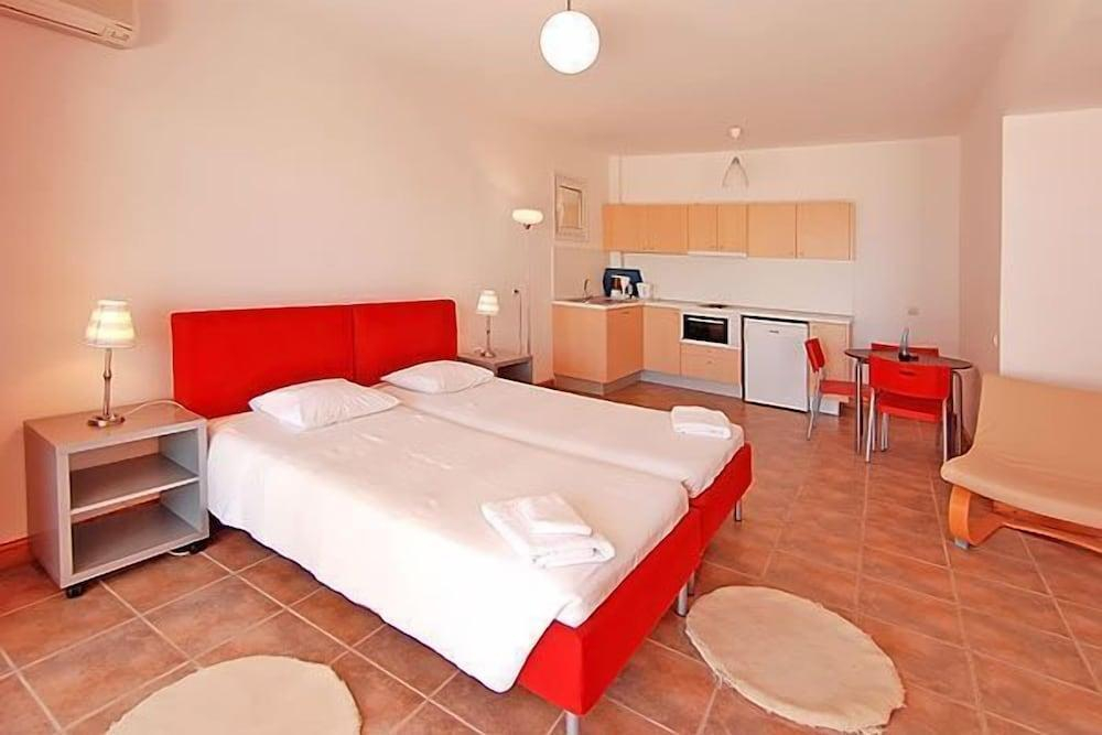 Glyfa Corfu Apartments