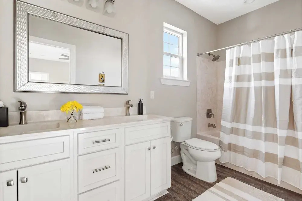 Sleeps 18! Private Pool, Hot Tub, Near Beach Miramar Dream House by Avantstay
