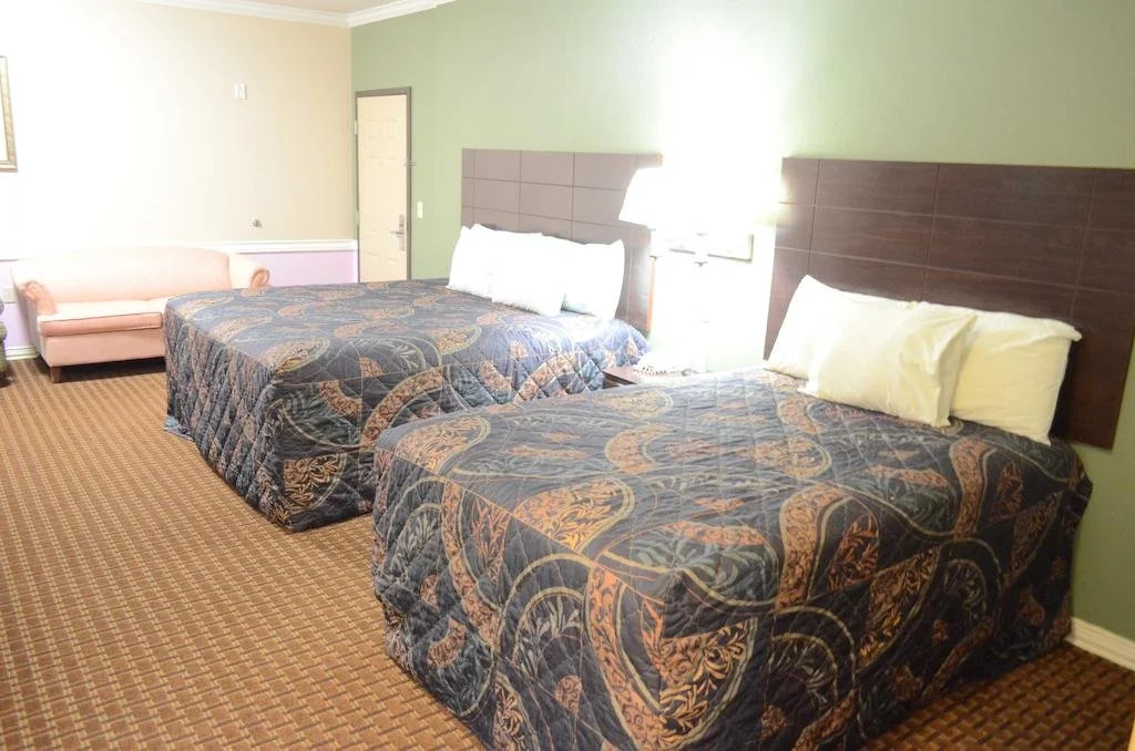Budget Host Inn & Suites