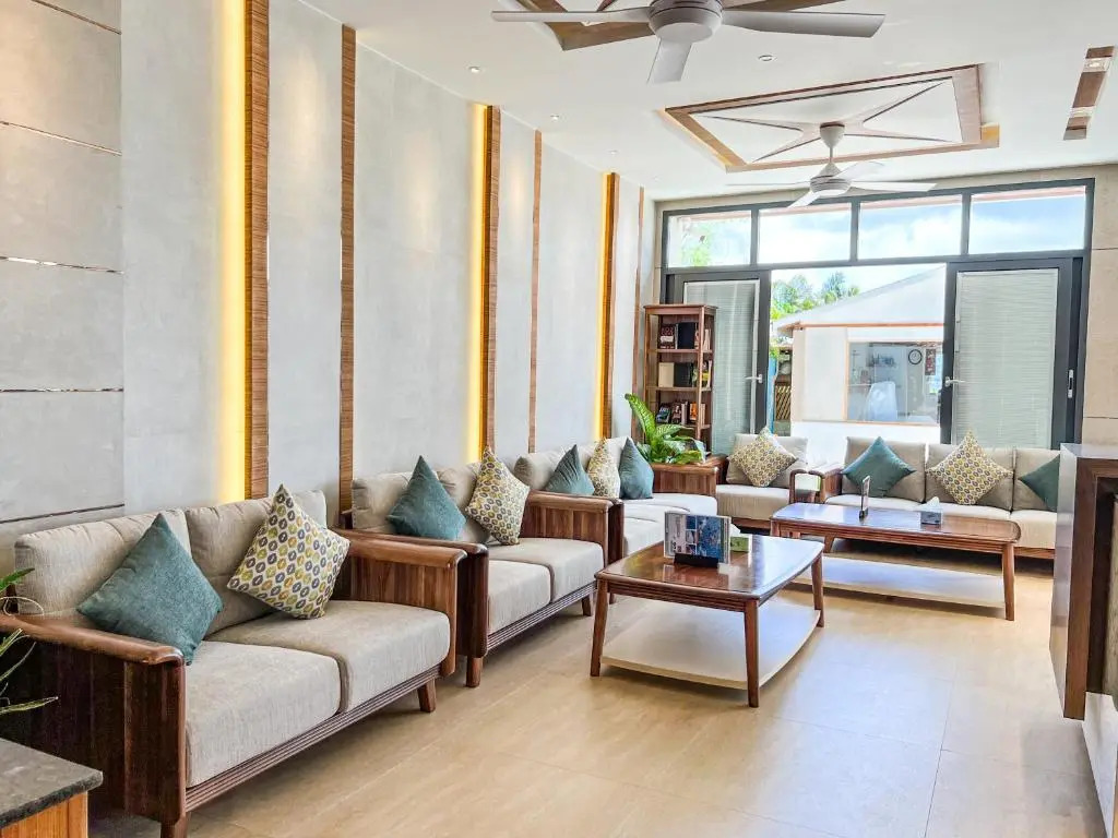 Отель Triton Prestige Seaview and Spa