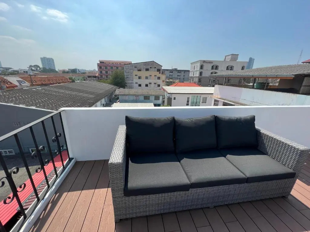 ONE LODGE Pattaya