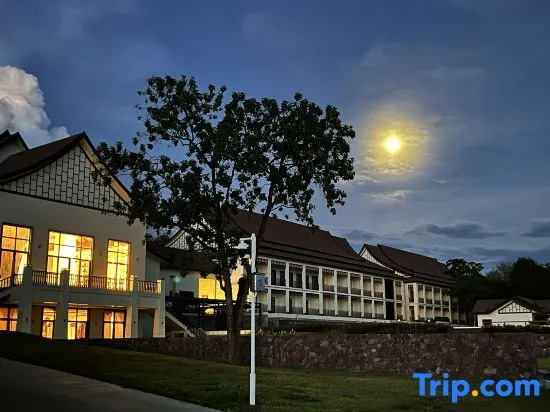 MonMonBoutique Hotel