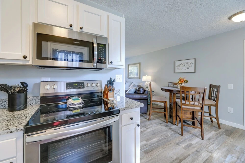 New Bern Abode w/ Yard ~ 2 Mi to Neuse River