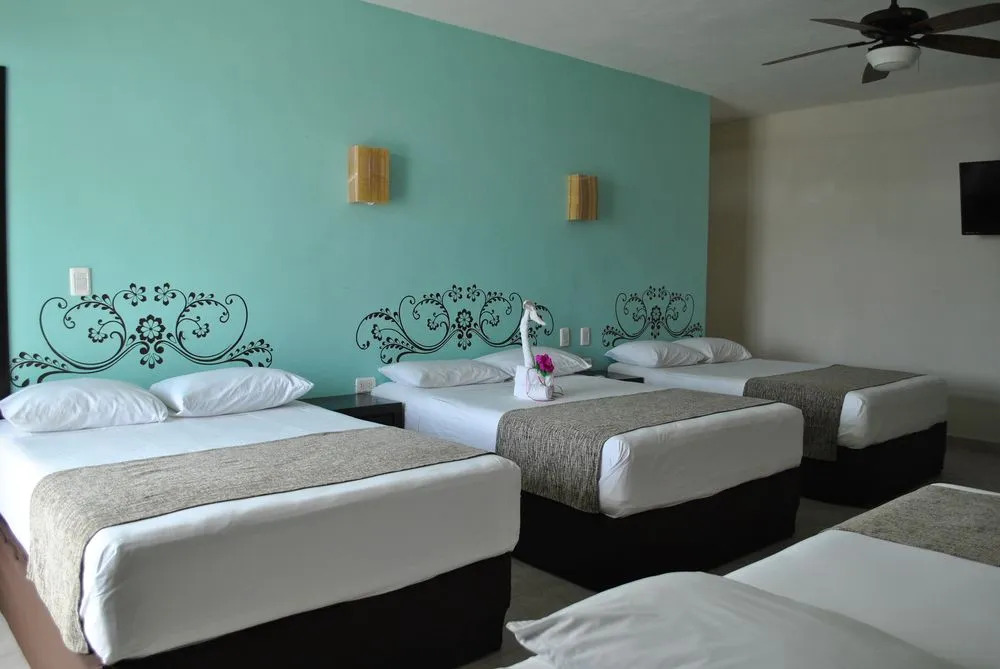 Angelos Hotel