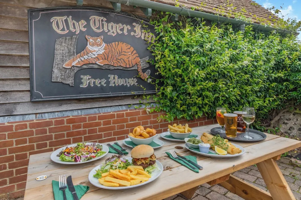 Grace - Tiger Inn