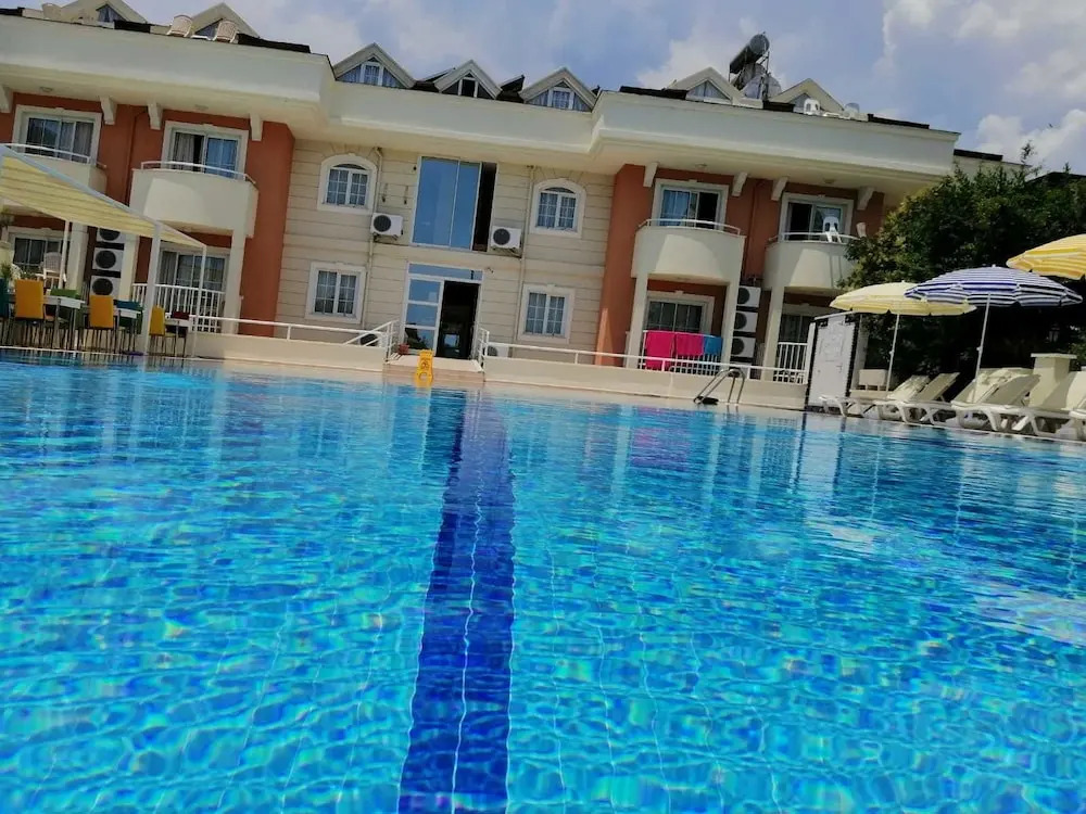 Savrose Suite Hotel