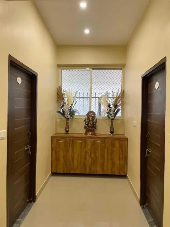 SG Boutique Stay (Near Railway Station)