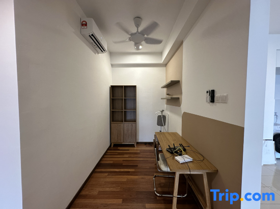 Serene Suites in Jelutong