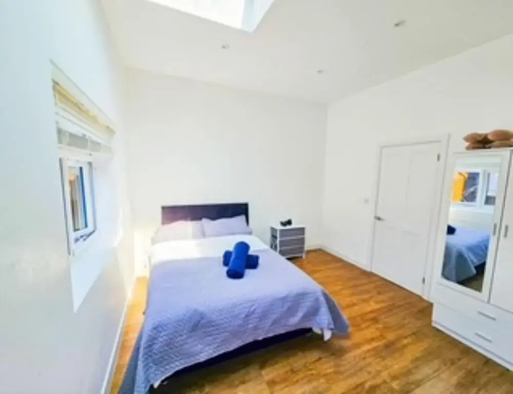 Orpington Cozy Retreat With 3 Bed