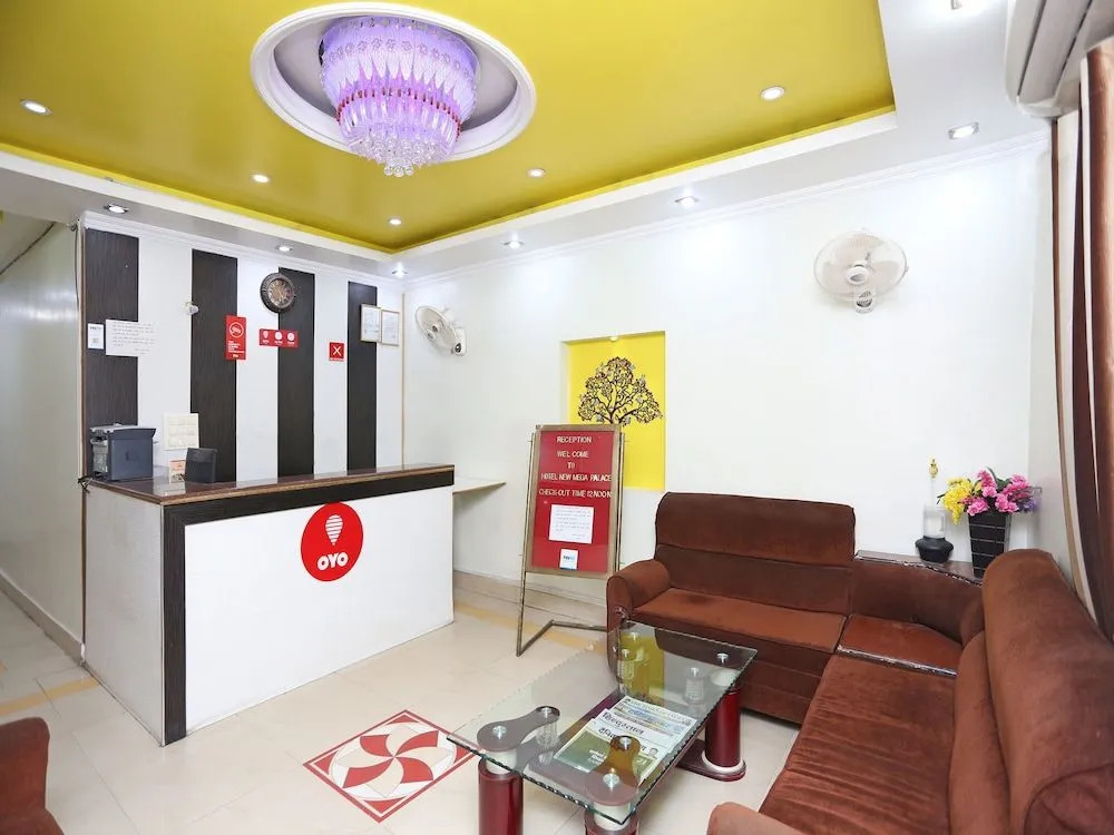 OYO 7847 New Mega Palace