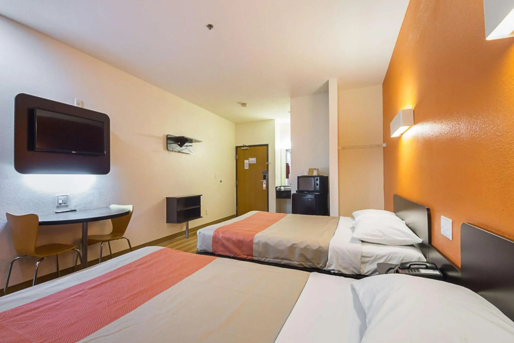 Motel 6 Dallas   Irving DFW Airport South