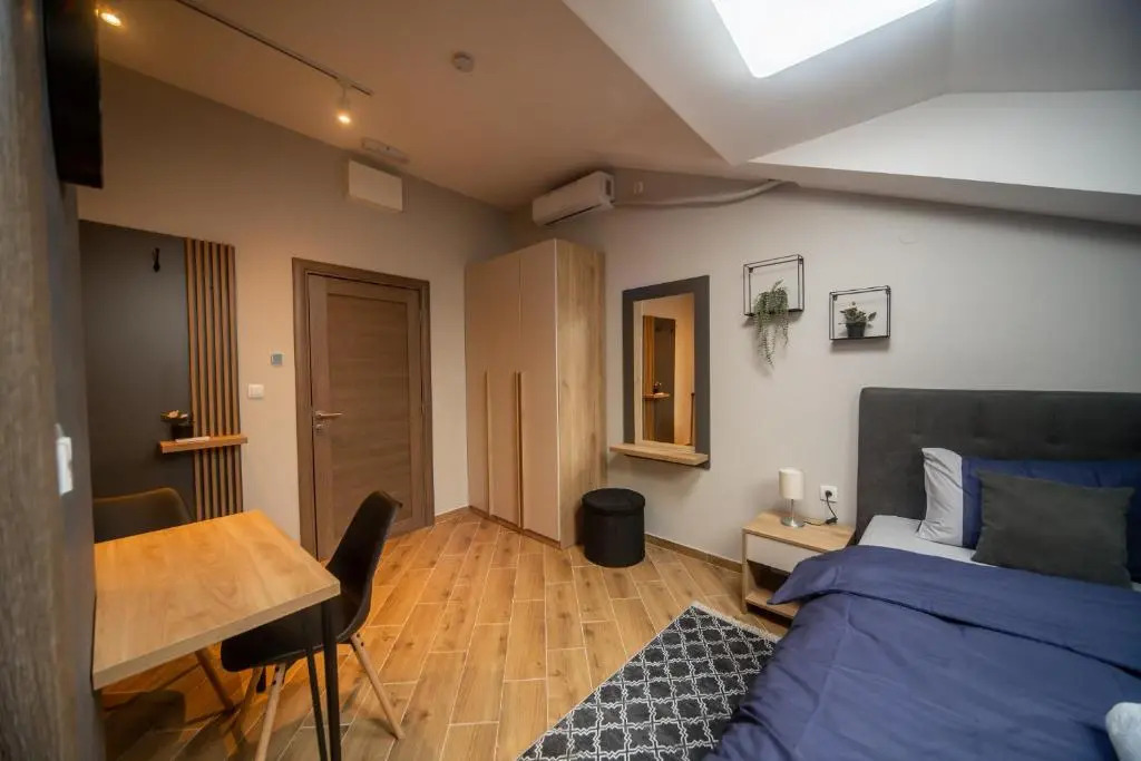 Manoir Apartments City Center