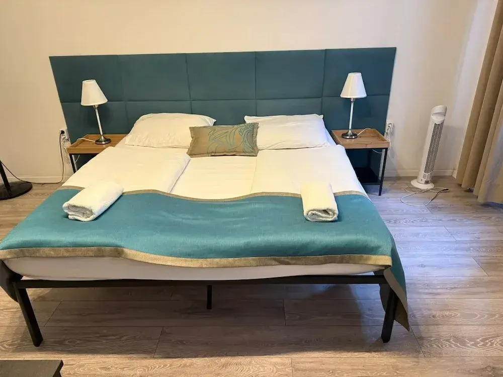 Central Vienna 3BR Apartment Comfort