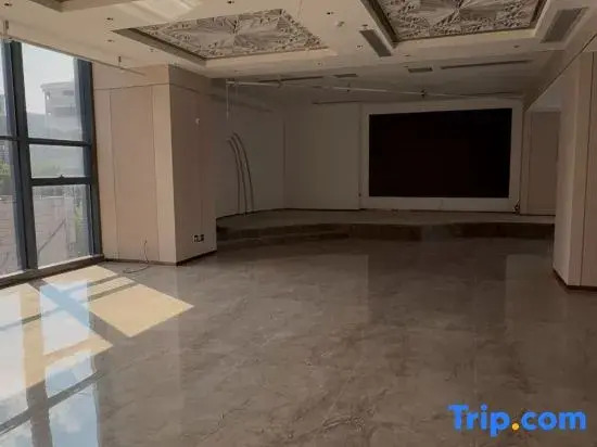 Leiyang Weihao Hotel (Wuyi Square Nanzheng Street)